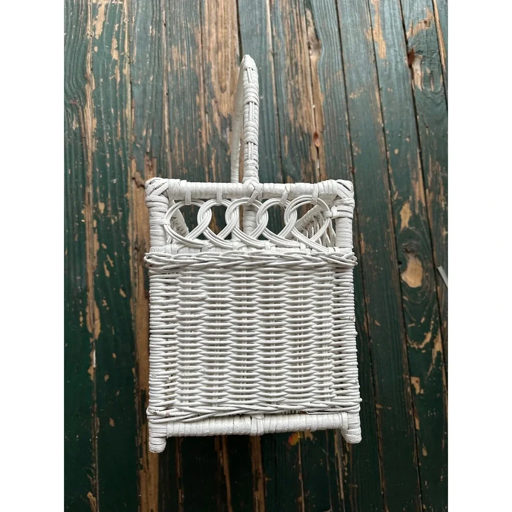 Vintage White Wicker Magazine Rack Basket Storage Handle Cottagecore Coastal